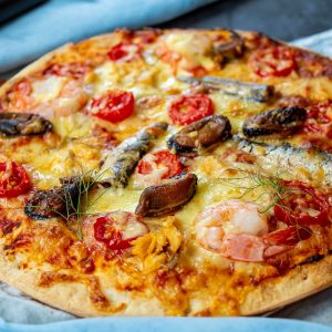 Seafood lovers pizza