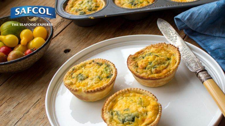 Mini smoked salmon spinach quiches - Seafood Experts