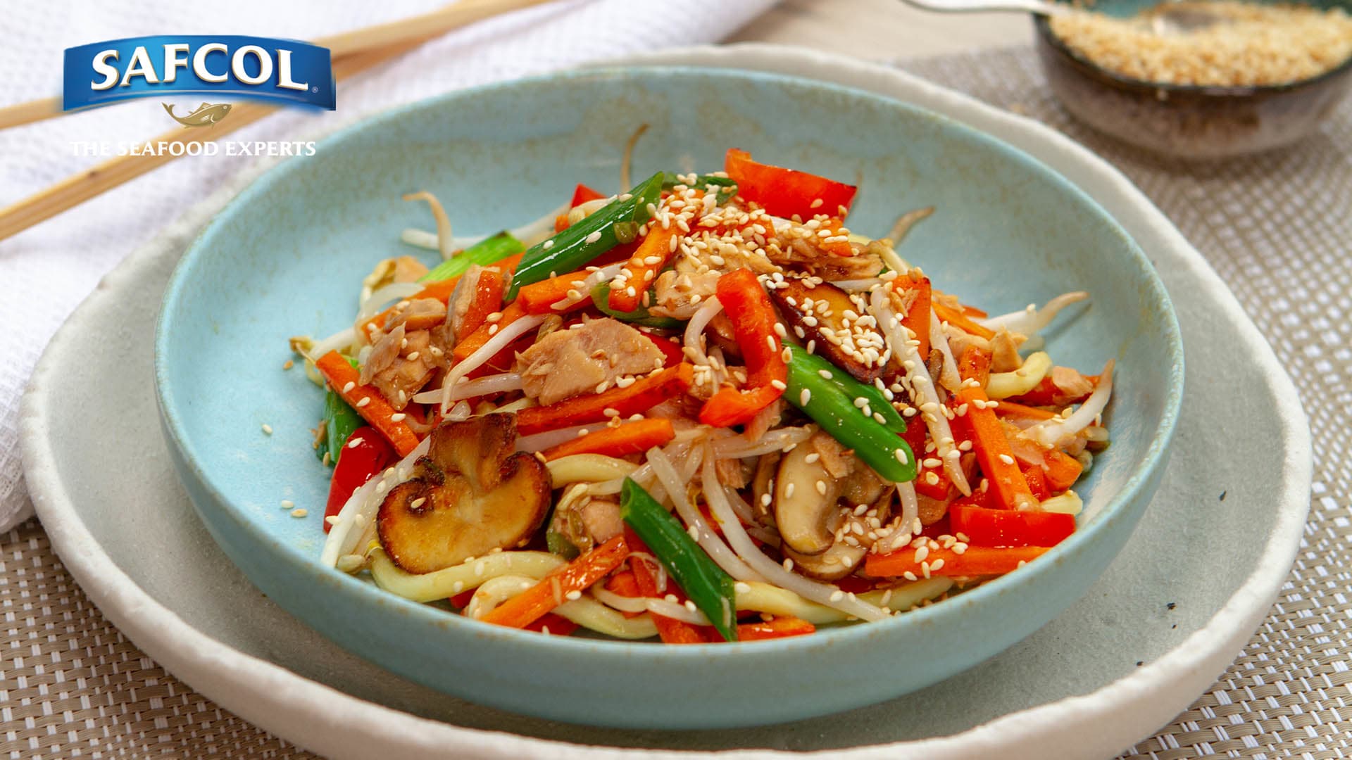 Asian salmon noodles - Dinner in just 15 minutes - Seafood Experts